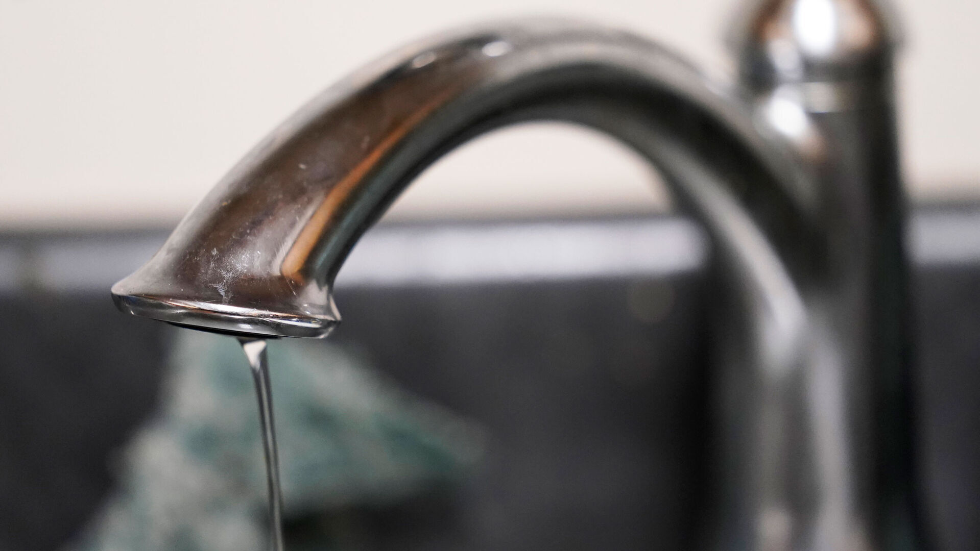 Water pressure restored in Jackson, Mississippi, governor and city officials say